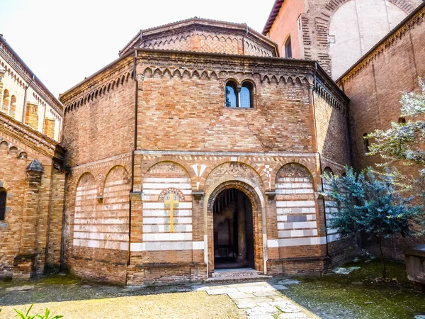 HDR kyrkan av St Stefano i Bologna — Stockfoto