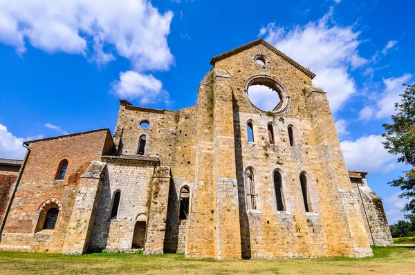 HDR St Galgano abbey ruins in Chiusdino — Stock Photo, Image