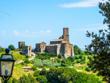 Tuscania HDR San Pietro Kilisesi
