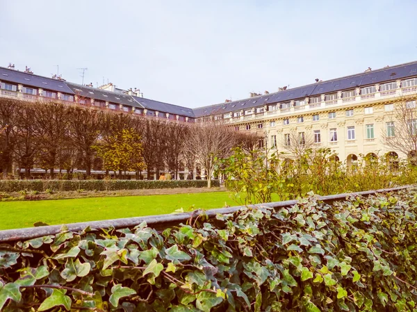 Retro wygląd Pałacu Królewskiego Paryż — Zdjęcie stockowe