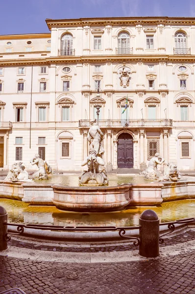 Look retrò Fontana dei Quattro Fiumi a Roma — Foto Stock