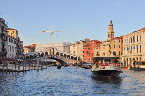 Puente de Rialto Venecia — Foto de Stock