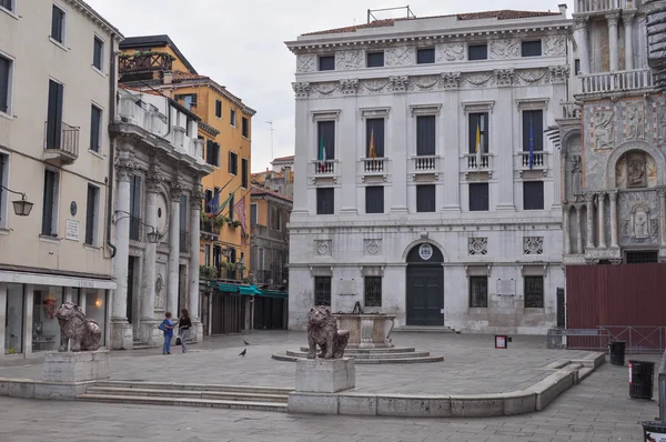 Turystów odwiedzających Venice — Zdjęcie stockowe