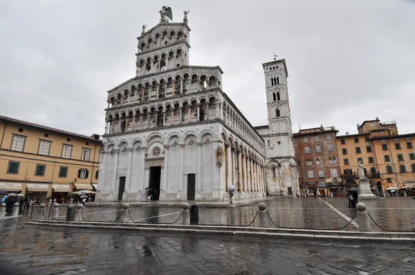 Kościół San Michele w Lucca — Zdjęcie stockowe