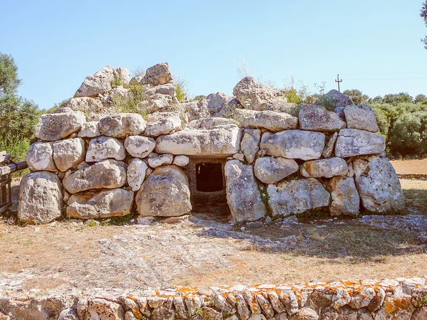 Retro kijken Cala Galdana ruïnes — Stockfoto