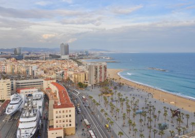 Barcelona limanının havadan görünümü