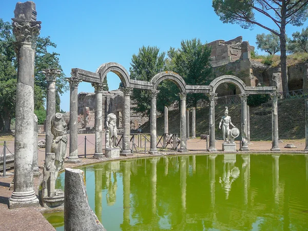 Ruinen der villa adriano in tivoli — Stockfoto