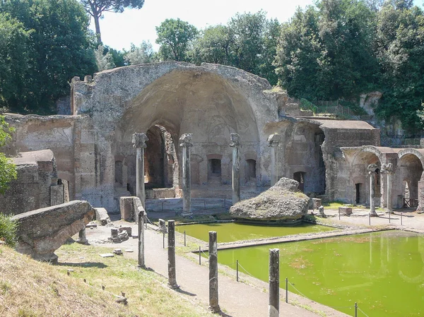 Villa Adriano ruiny v Tivoli — Stock fotografie