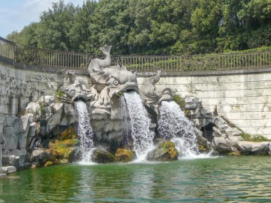 Caserta bahçelerinde