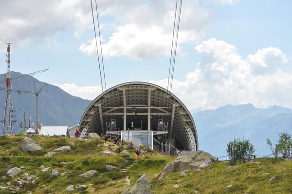 Skyway Mont Blank ropeway w dolinie Aosty — Zdjęcie stockowe