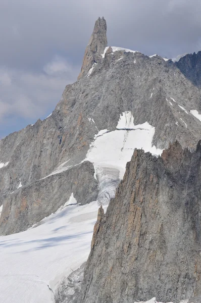 Mont Blanc i Aosta-dalen — Stockfoto