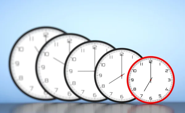 Time Management Concept. Ronde moderne kantoor klokken — Stockfoto