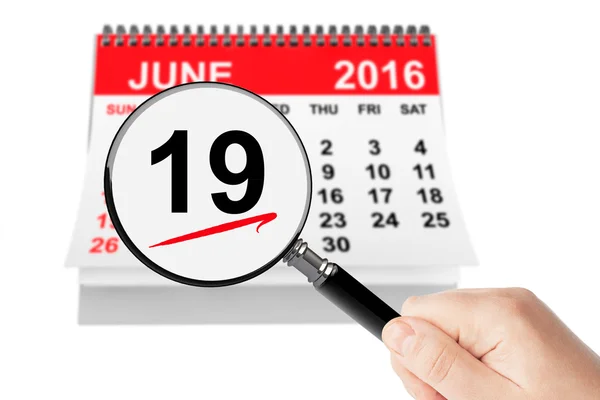 Father's Day Concept. 19 june 2016 calendar with magnifier — Stock Photo, Image