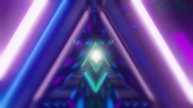 4k Çözünürlük Videosu: Fütürist Portal Concept. Kusursuz Döngü Animasyonu Parlak Üçgen Tünel Neon Mor, Mavi ve Yeşil Işık Parlak Merkeze çıkıyor