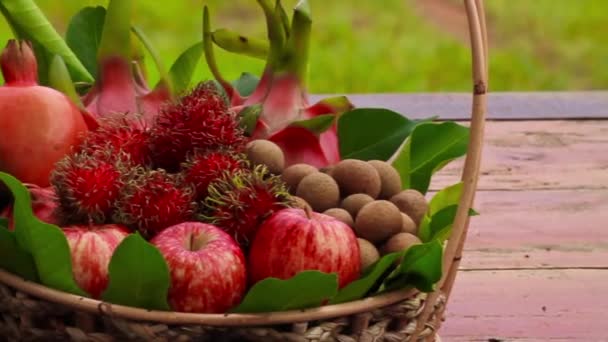 Veel Vers Fruit Gemengd Fruit Achtergrond — Stockvideo