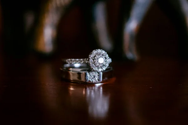 Vigselring För Brud Och Brudgum Bröllopsdagen Par Ring Beautiful Vigselringar — Stockfoto