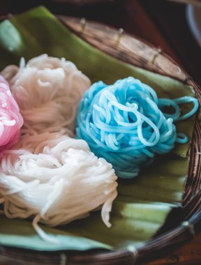 Tayland pilavlı erişte, pirinç vermicelli.
