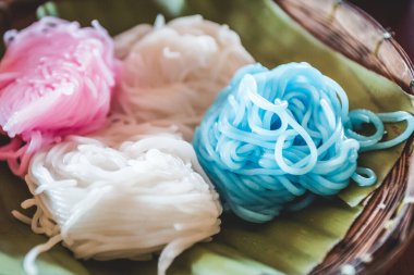 Tayland pilavlı erişte, pirinç vermicelli.