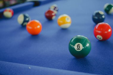 BİR SNOOKER / SNOOL BALALIKLARININ BİR YAŞAMI / BİLGİLGELERİNDE BİR HAYATI