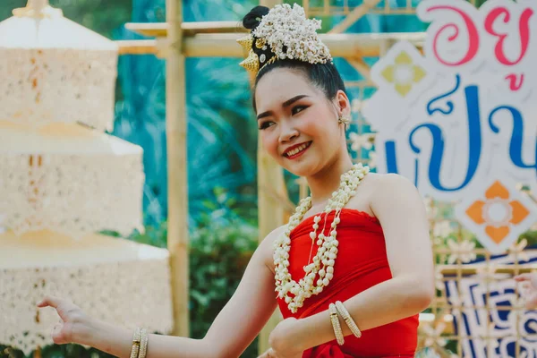 Chiangmai Thailand Abril 2019 Espetáculo Tradicional Cultura Lanna Apresenta Festival — Fotografia de Stock