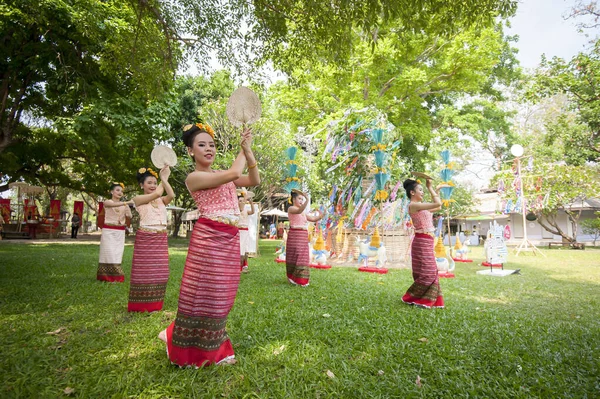 Chiangmai Thailand 2018 Április Hagyományos Lanna Kultúra Show Chiang Mai — Stock Fotó