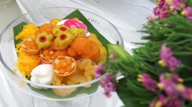 Tayland tatlısını yumurta ve şekerden yap, Tayland tatlıları.