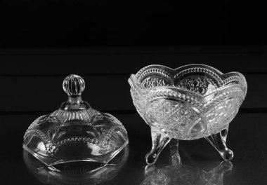 Şeker için kapaklı cam kase