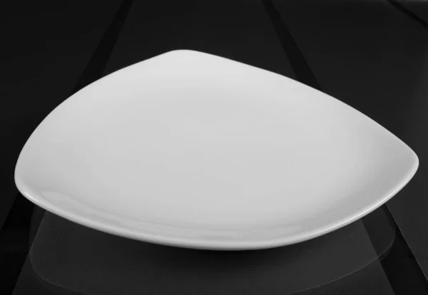 Tigela Porcelana Triangular Rasa Para Servir Alimentos — Fotografia de Stock