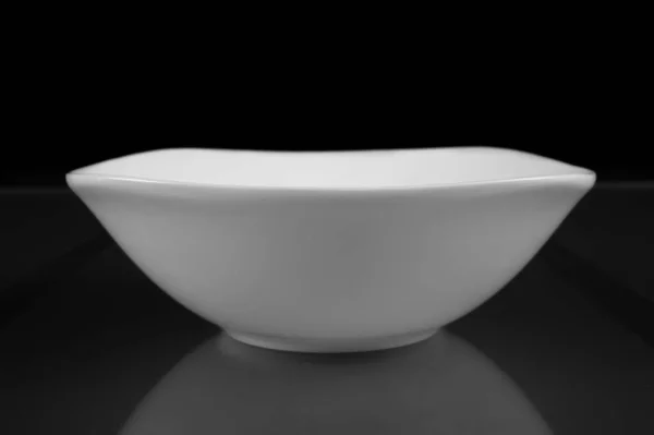 Βαθύ Πορσελάνινο Πιάτο Λευκή Μπροστινή Όψη Μπολ — Φωτογραφία Αρχείου