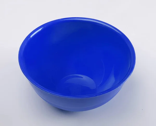 Голубая Пластиковая Глубокая Посуда Изолированная Белом Фоне — стоковое фото
