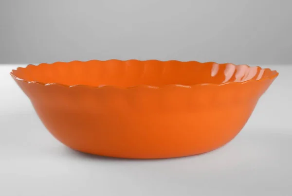 Orange Rund Plast Djup Skål Främre — Stockfoto