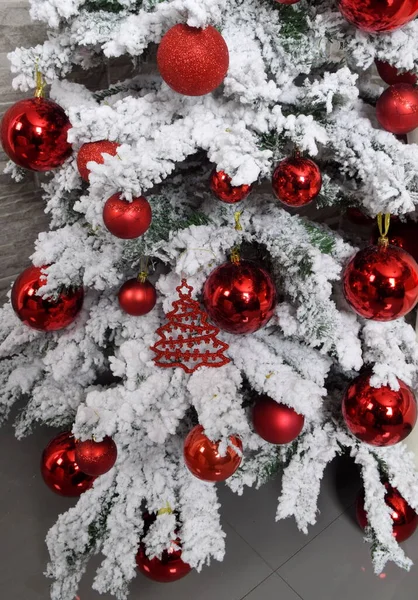 Weihnachtsbaum Und Dekoration Aus Nächster Nähe — Stockfoto