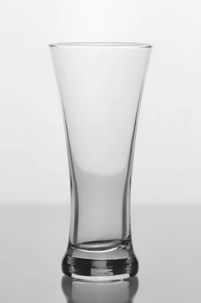 Leeg Coctailglas Geïsoleerde Witte Achtergrond — Stockfoto