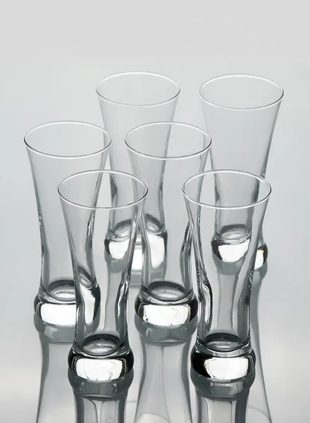 Ensemble Six Verres Coctail Vides Isolés Sur Fond Blanc — Photo