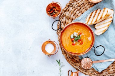 Gazpacho yaz çorbası, Colt domates çorbası