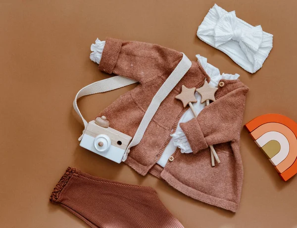 Vêtements Pour Nouveau Nés Jouets Bois Tulipes Bébé Trucs Accessoires — Photo