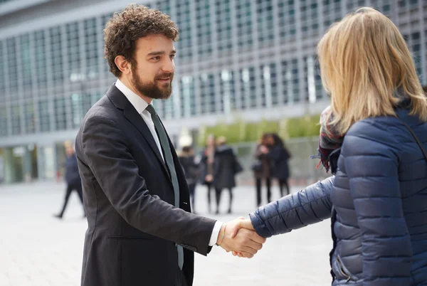 Jonge zakenman maken een succes — Stockfoto