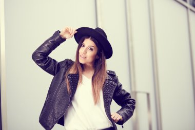 genç kadın kentsel moda