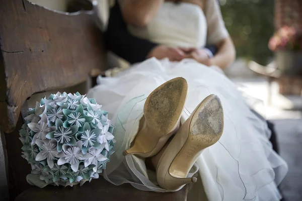 Couple at wedding party — Stock Photo, Image