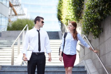 iş ekibi dış ofis binası