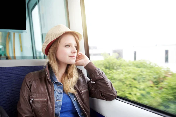 Fiatal Lány Vasúti Utazás Copenaghen — Stock Fotó