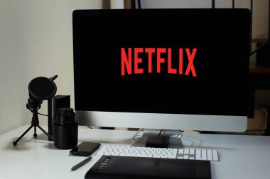Netflix gösteren masaüstü bilgisayarı