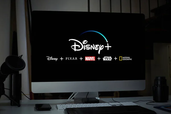 Asztali Számítógép Disney Csatorna Megjelenítése — Stock Fotó