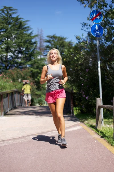 Running woman — Stock Photo, Image