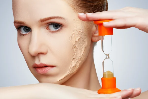 Beauty concept rejuvenation, renewal, skin care, skin problems w — Stock Photo, Image