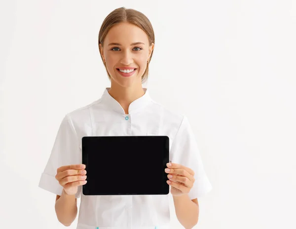 Friendly Doctor Nurse Tablet Wireless Computer Smiles Isolated White Backgroun — Stock Photo, Image