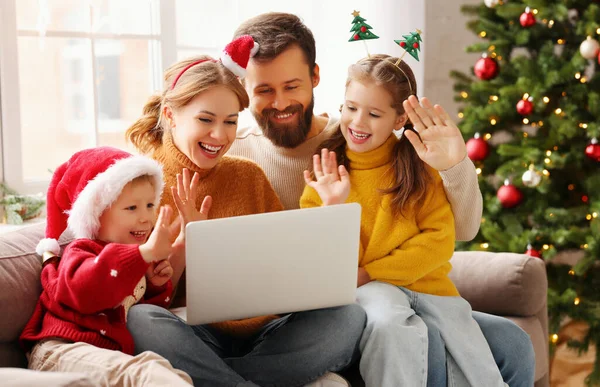Happy Family Cheerful Parents Joyful Children Make Video Call Relatives — Stock Photo, Image