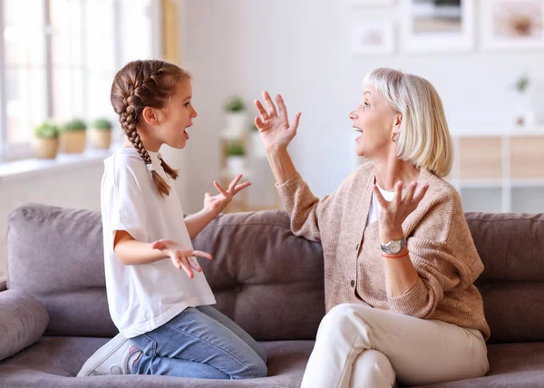 Happy Aged Woman Girl Gesticulating Speaking Each Other While Resting — Stock Photo, Image