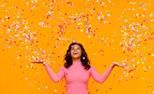 Happy Birthday Cheerful Funny Young Ethnic Woman Festive Confetti Yellow — Stock Photo, Image