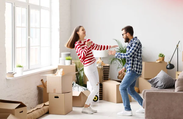 Full Body Side View Delighted Young Couple Man Woman Dancing — Stock Photo, Image